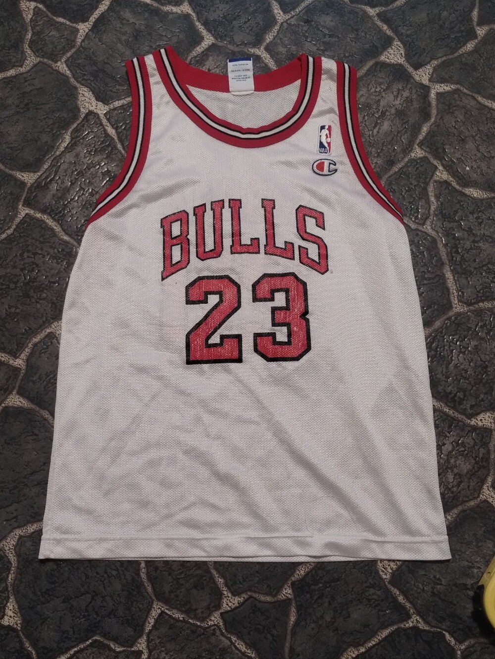 NBA Chicago Bulls #23 Jordan Champion jersey size L youth VINTAGE 90s